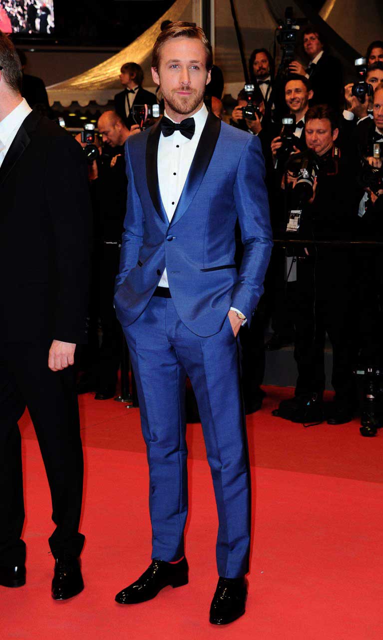 Ryan Gosling looking dapper in a blue tuxedo