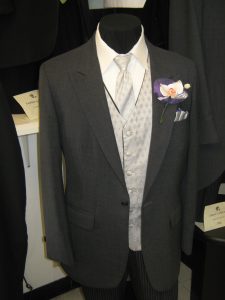 Grey one button suit coat
