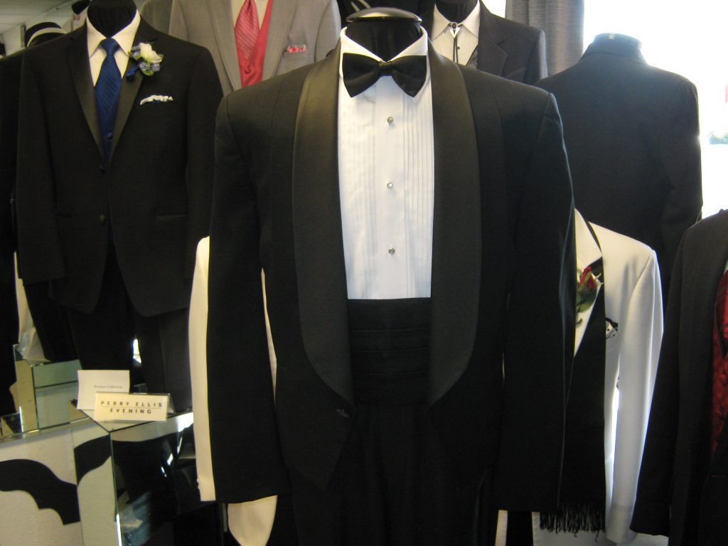 Tuxedo lapels- Rose Tuxedo