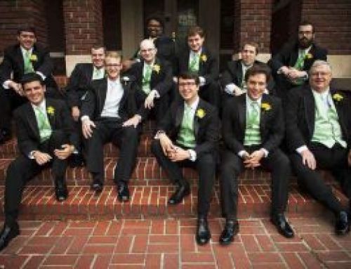 How To Choose Groomsmen Suits and 
