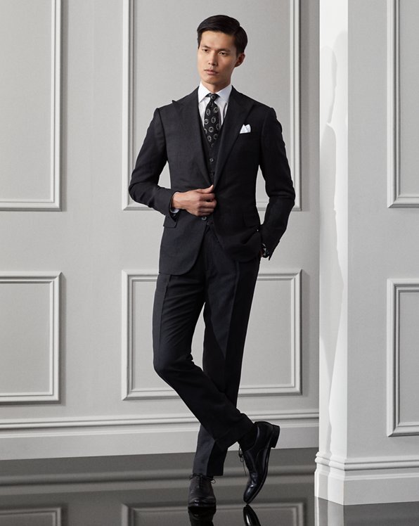 The Best Winter Wedding Suits for 2022: Bridesmaids, Groomsmen, and Wedding  Guests- Rose Tuxedo