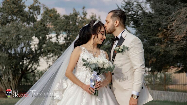 Do Grooms Need a Wedding Planner for Suits or Tuxedos?